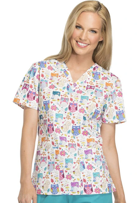 Zdravotnícke oblečenie - Dámske zdravotnícke blúzy - Dámska zdravotnícka blúza - sovičky v lese | medical-uniforms